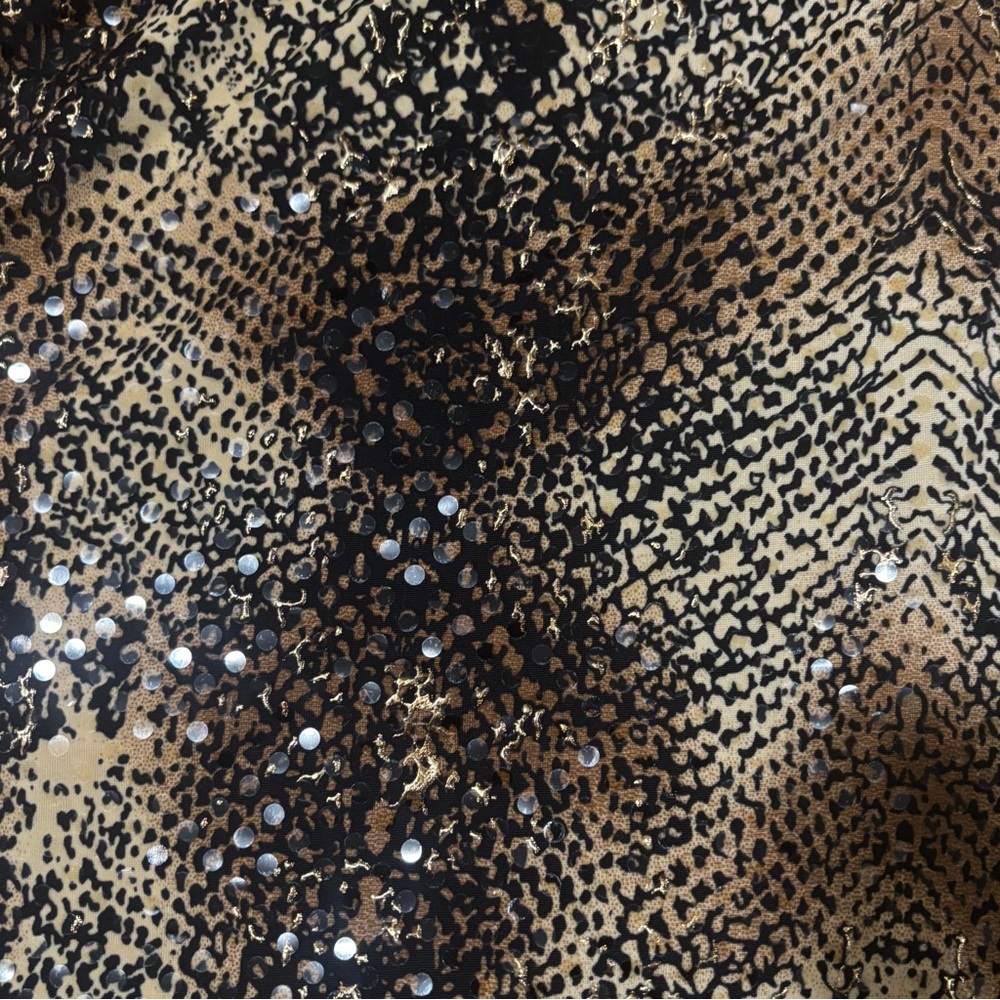 Cache Chic Two Piece Set - Picture 5 of 7